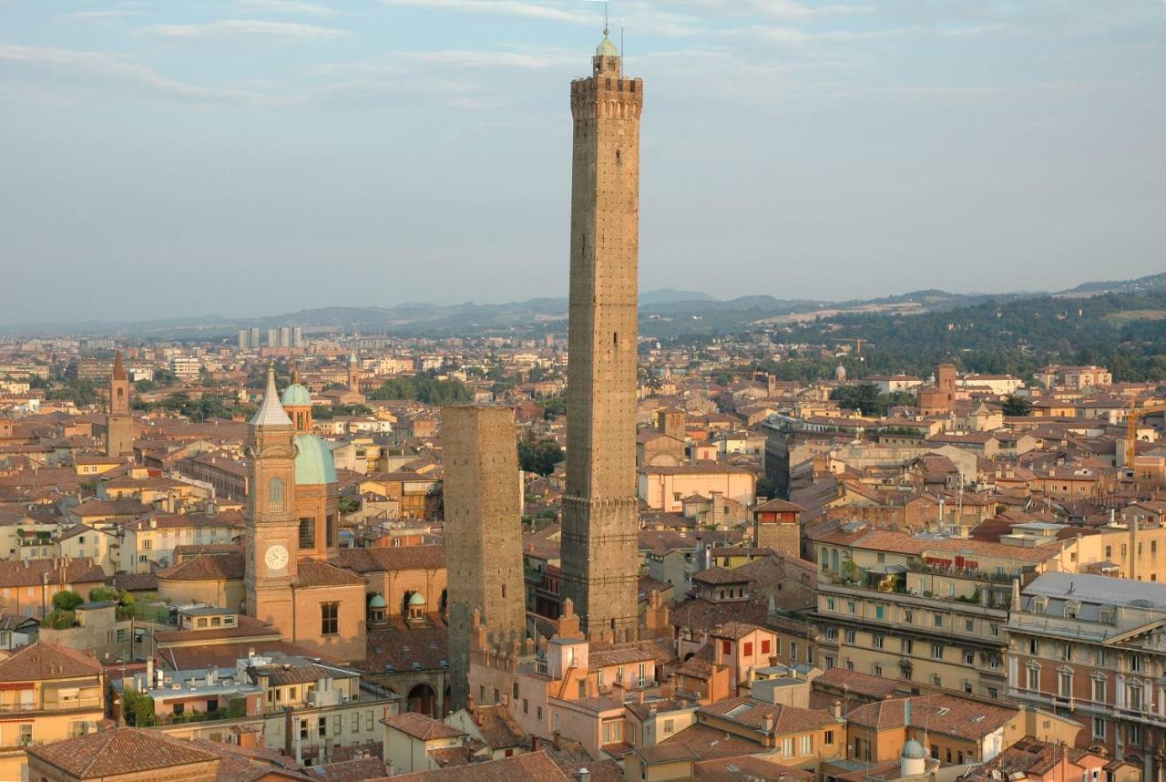Aduepassidallafiera Bologna Exterior foto